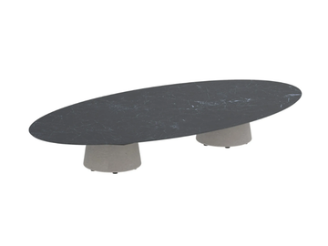 CONIX - Oval garden side table by Royal Botania - view 2